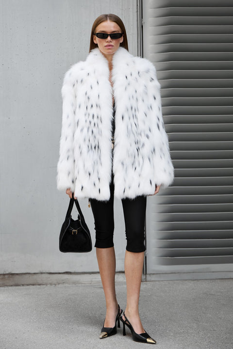 Manteau en fourrure de renard inspiré du lynx