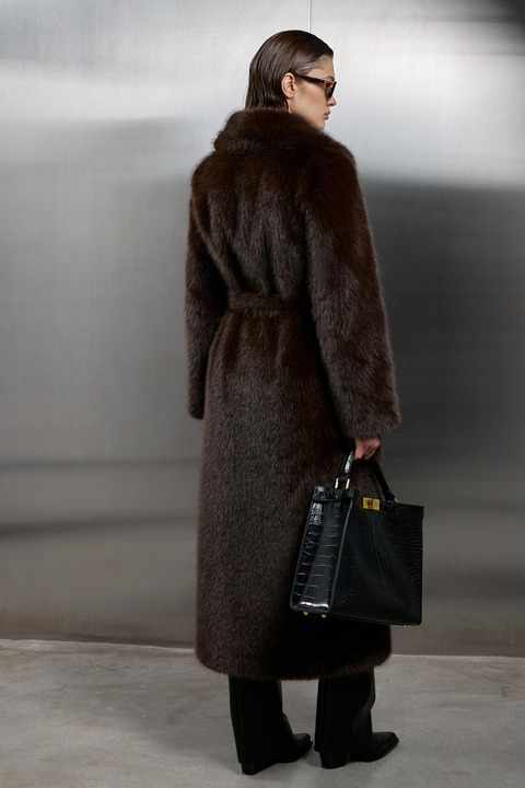 Cappotto lungo in pelliccia sintetica marrone