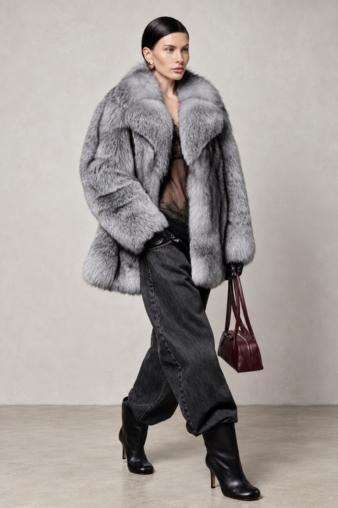 Manteau de fourrure de renard argenté