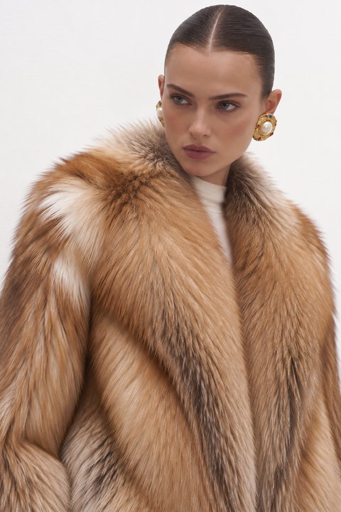 Manteau en fourrure de renard roux