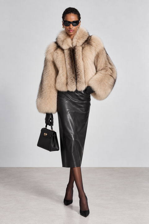 Manteau court en fourrure de renard