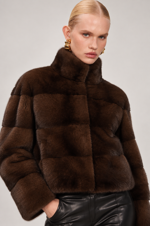 Manteau court en vison brun