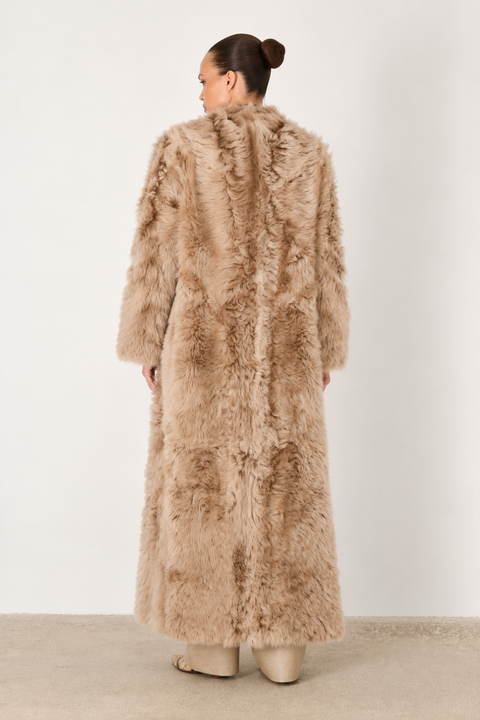 Cappotto lungo in montone toscano